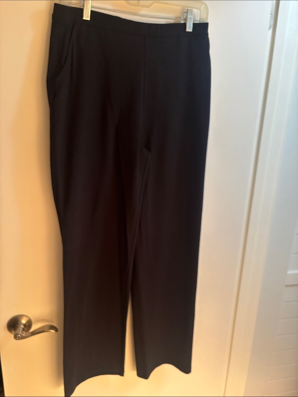L.L. Bean Women's Black Straight-Leg casual Pants
